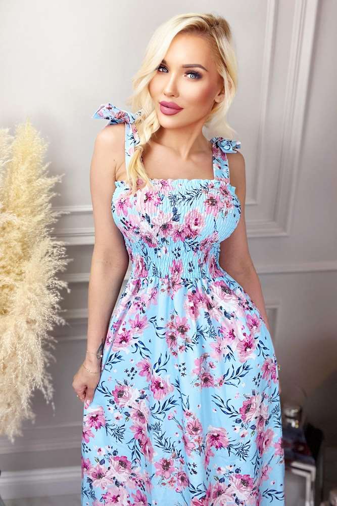 Sukienka midi, na ramiączka z kokardkami i gumką, niebieska w kwiaty Cherry
